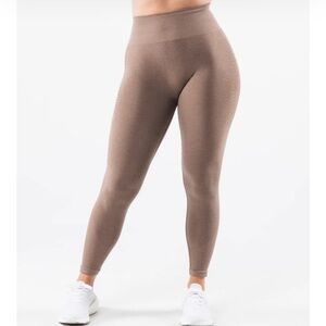 AUTHENTIC Alphalete Amplify Contour Legging Sand Size Small